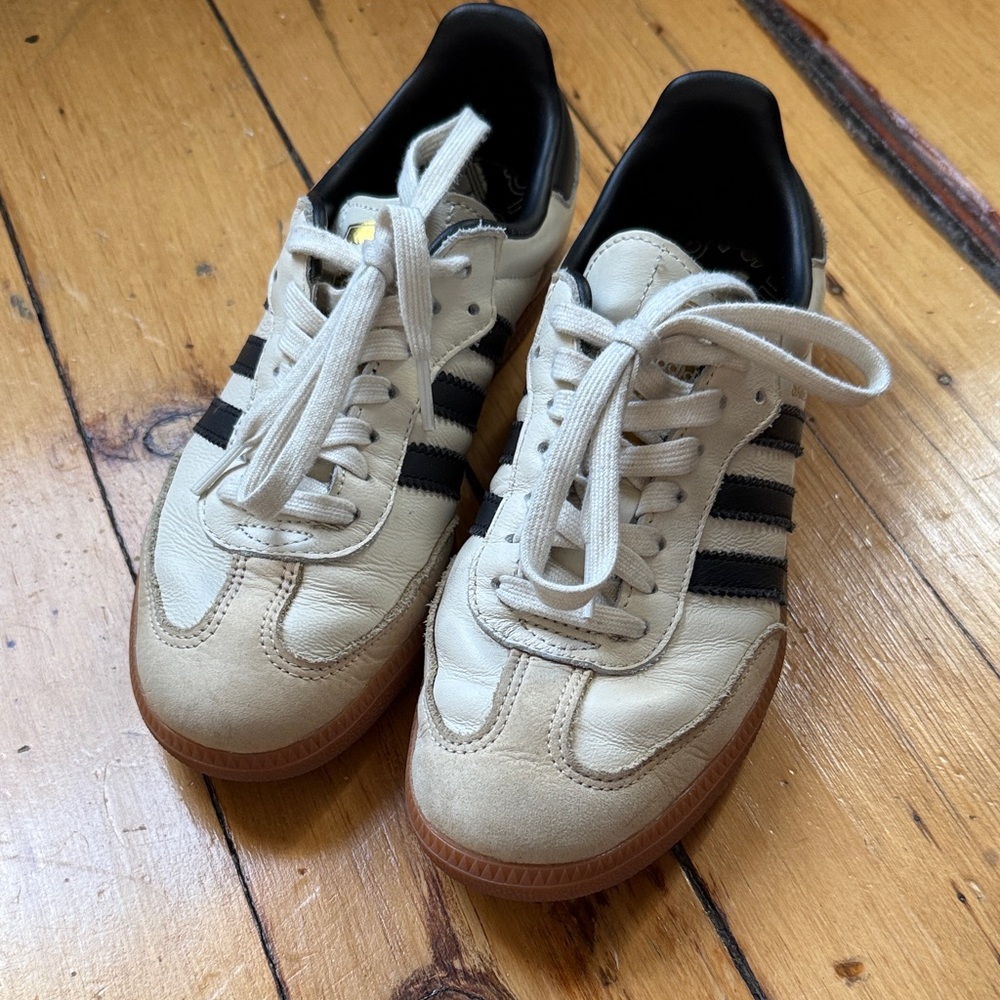 Adidas Cream and Black samba